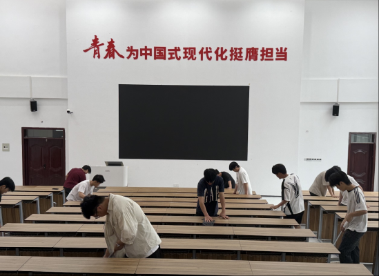 学生工作部开展“文明卫生宿舍”评比活动